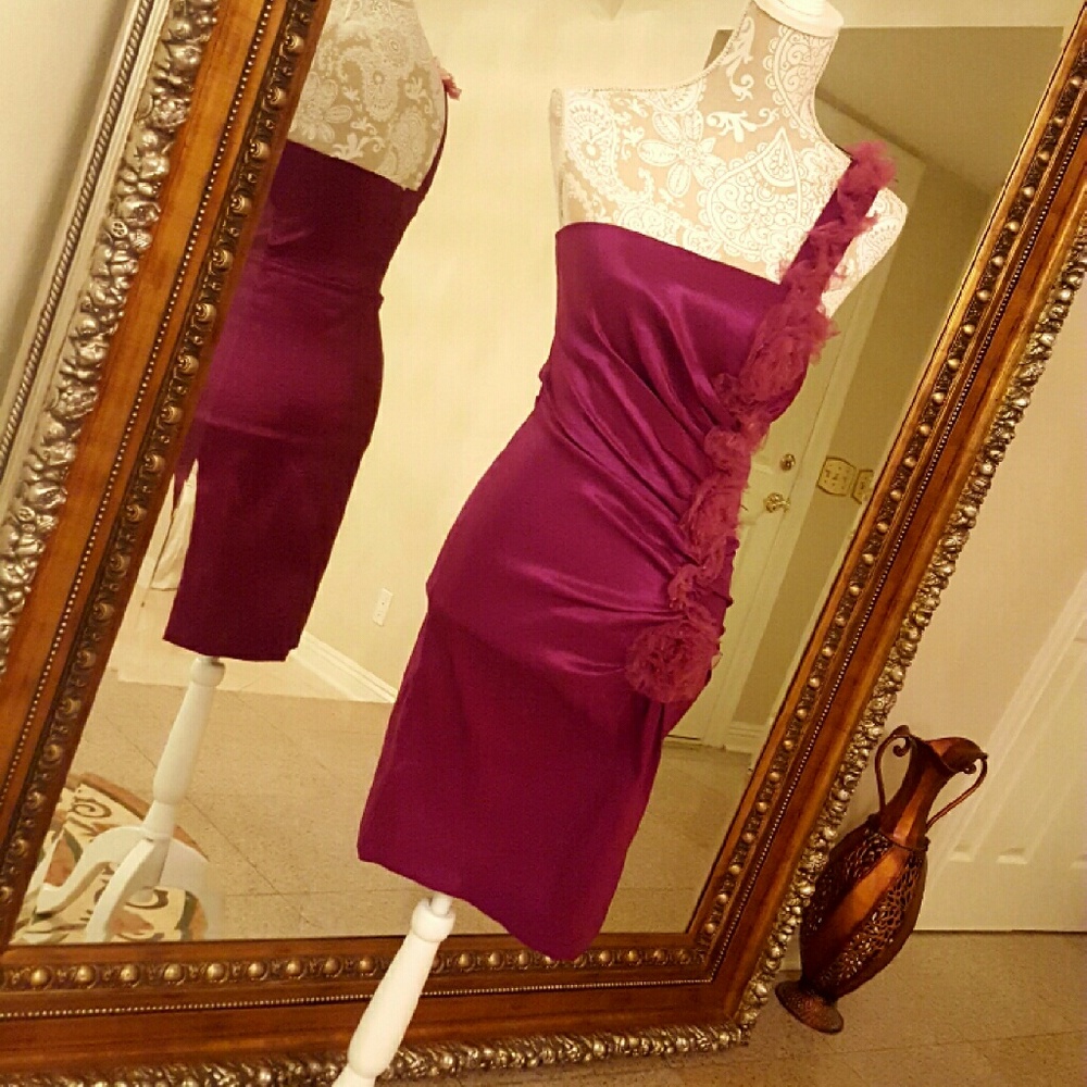 Rome and Juliette contour adorable dress