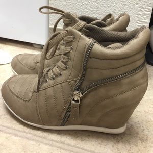 Charlotte Russe size 7 shoes