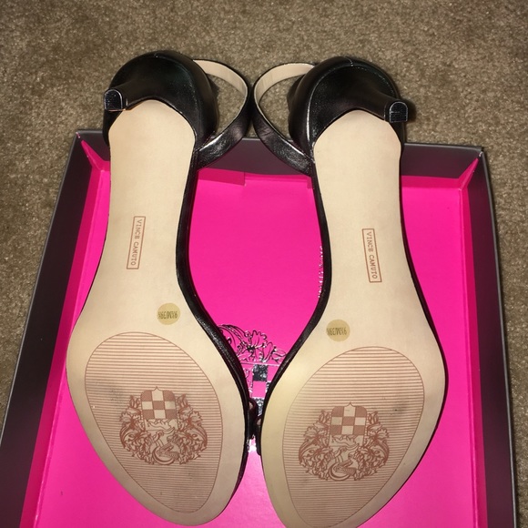 💥NWT💥Vince Camuto Jesta-Mettallic Nappa sz 9.5 - Picture 3 of 3