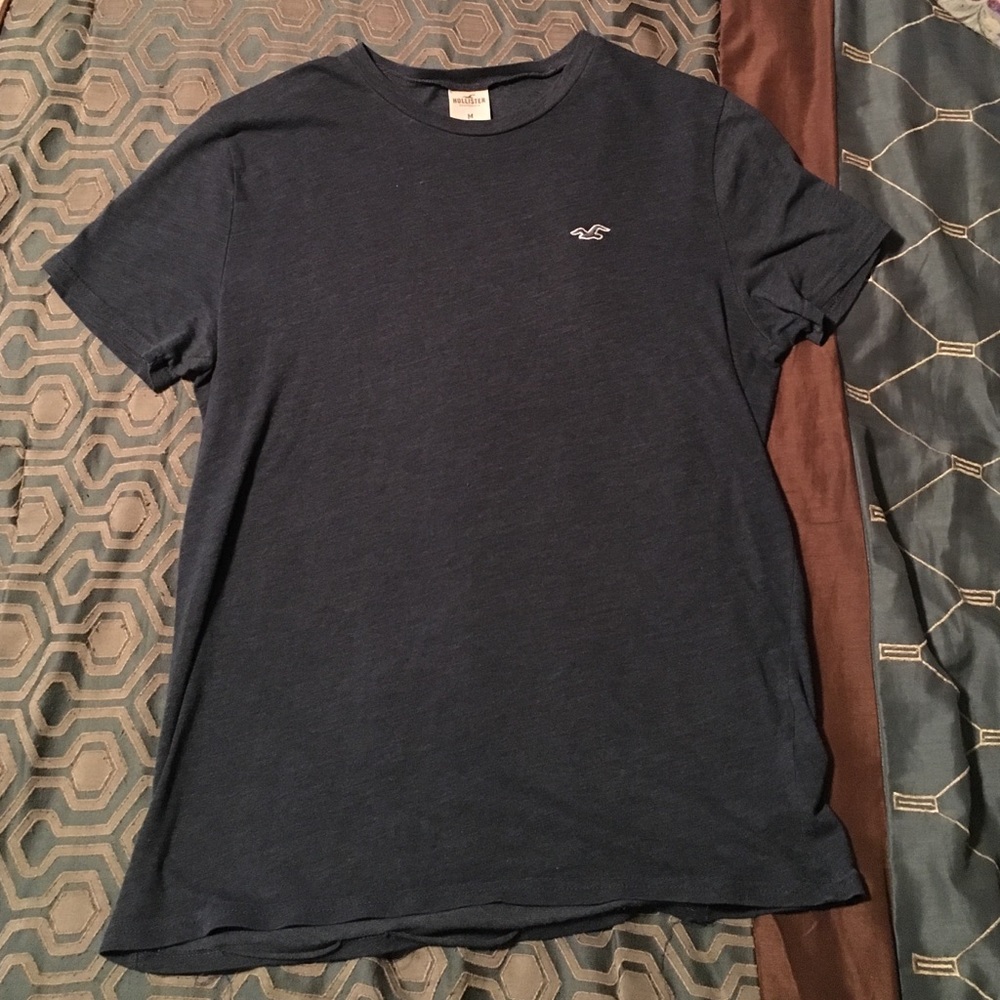 Hollister shirt