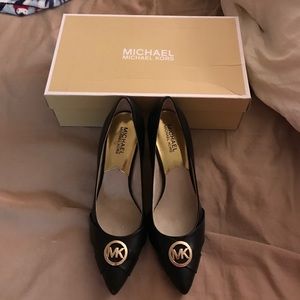 Michael Kors Pumps size 9.5