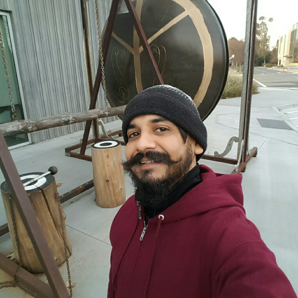 Meet your Posher, Felipe