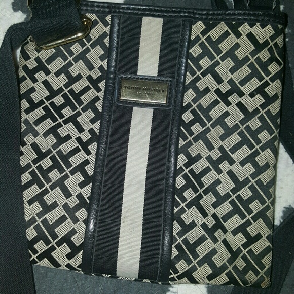 Tommy Hilgifer Crossbody Purse - Picture 1 of 1