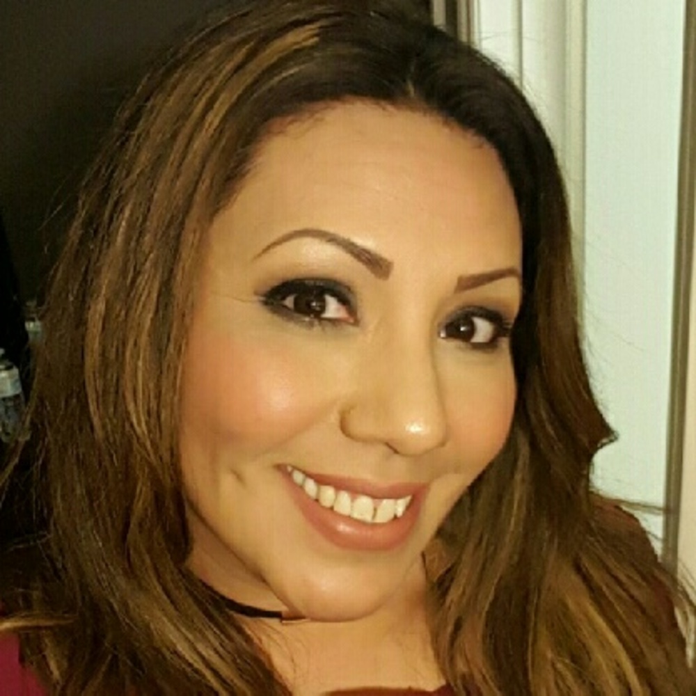 Meet your Posher, Lorena