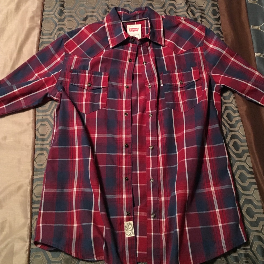 Levis button shirt