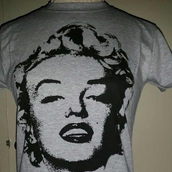 Marilyn Monroe top. SOLD SOLD SOLD - Picture 3 of 5