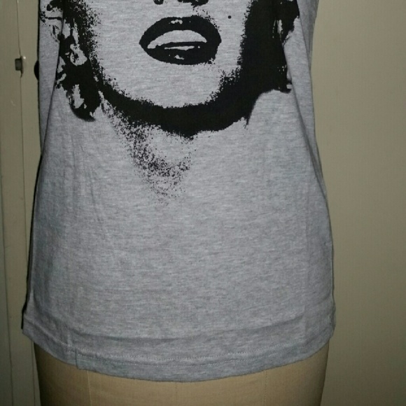 Marilyn Monroe top. SOLD SOLD SOLD - Picture 4 of 5