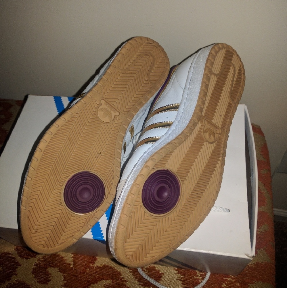**SOLD** Adidas - Picture 4 of 4
