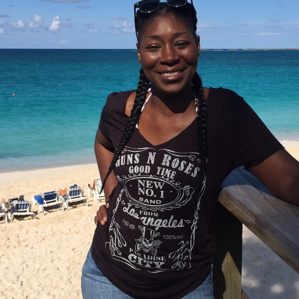 Meet your Posher, Danielle