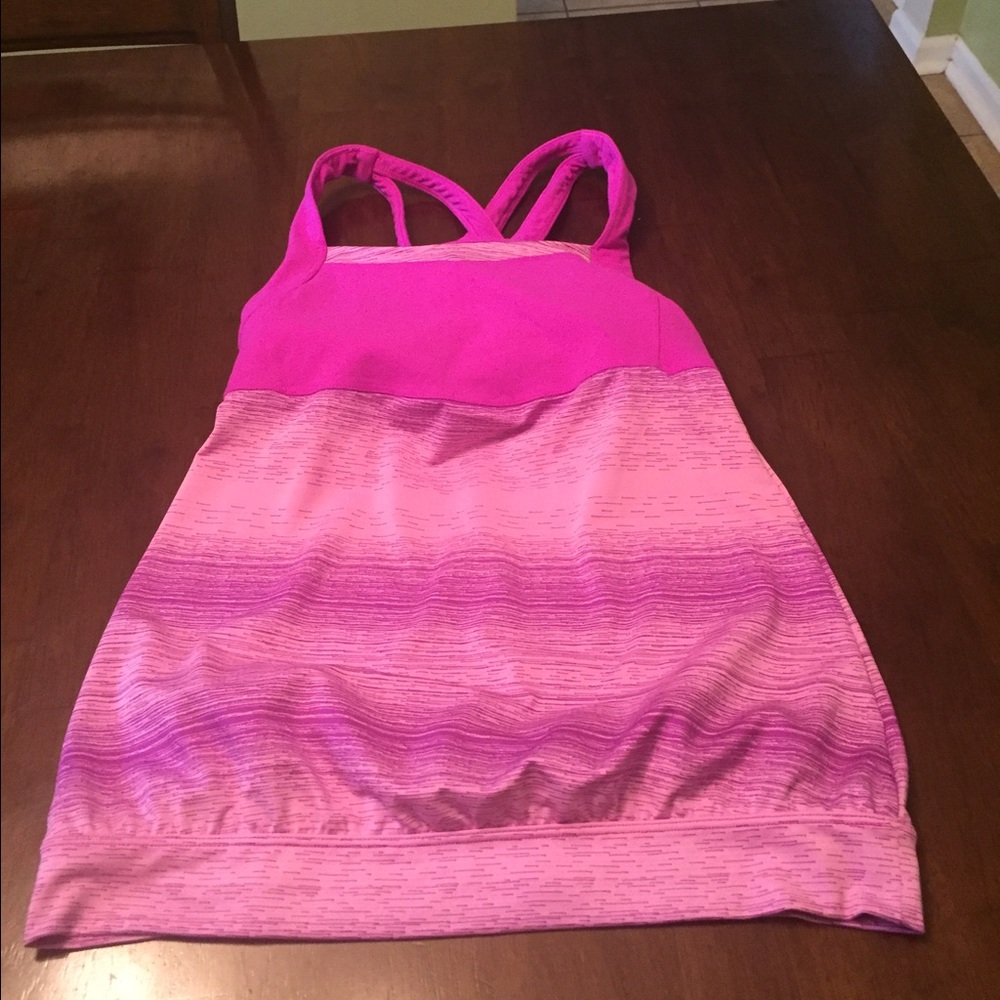 3 tank bundle (2 Athleta and 1 Gapfit)