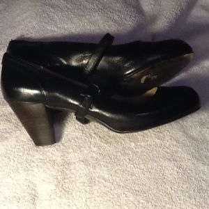 Frye  brand black leather maryjane comfy shoes