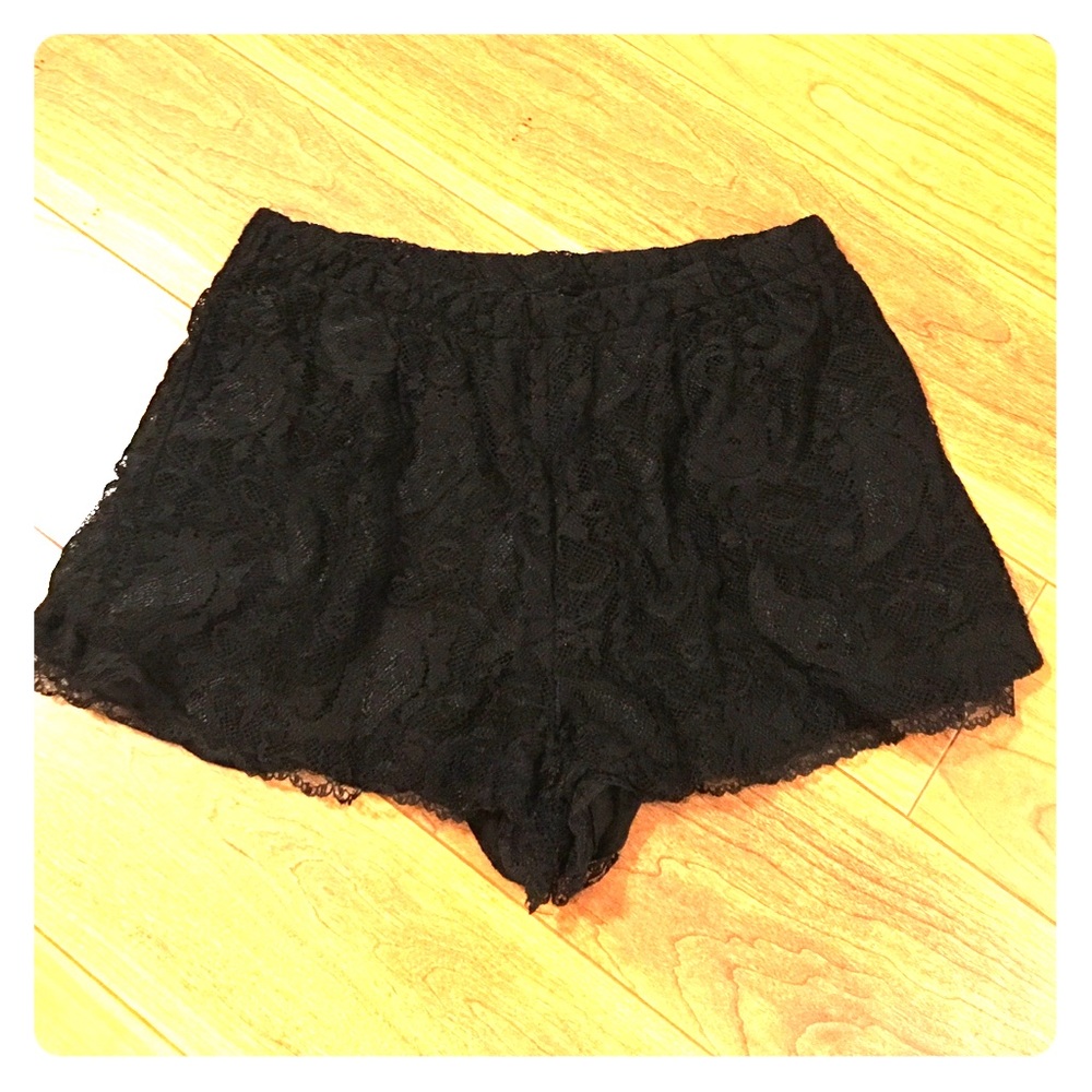 Lace shorts