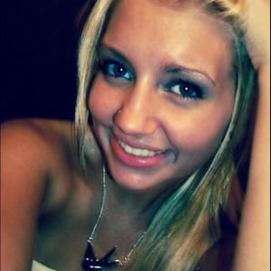 Meet your Posher, Dani