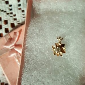 1/4" Diamond+ 5/8"x1/2" 14k Gold Pendant