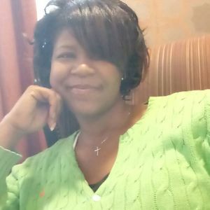 Meet your Posher, Simone