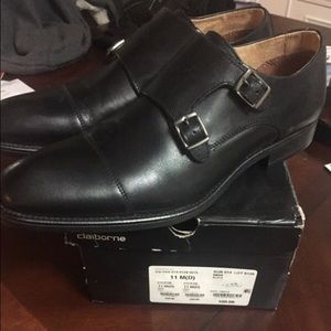 Brand new Claiborne men shoes size 11