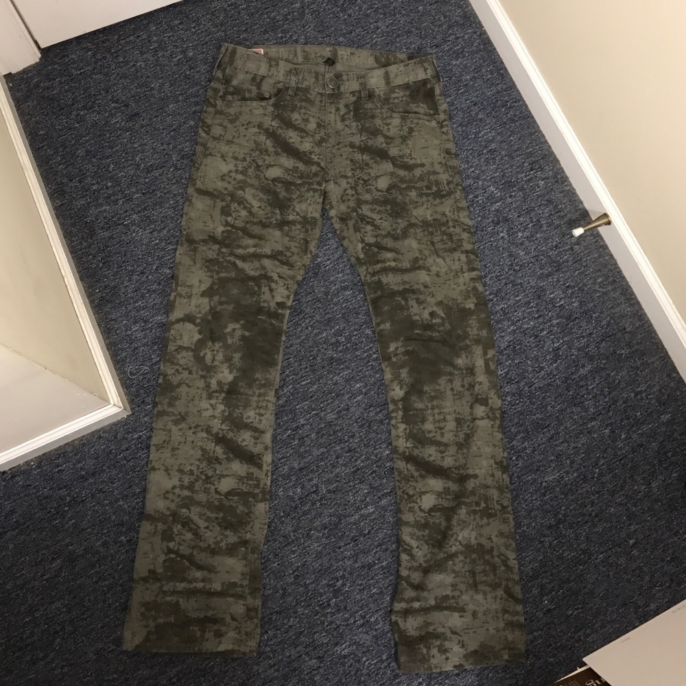 True religion bobby camo pants