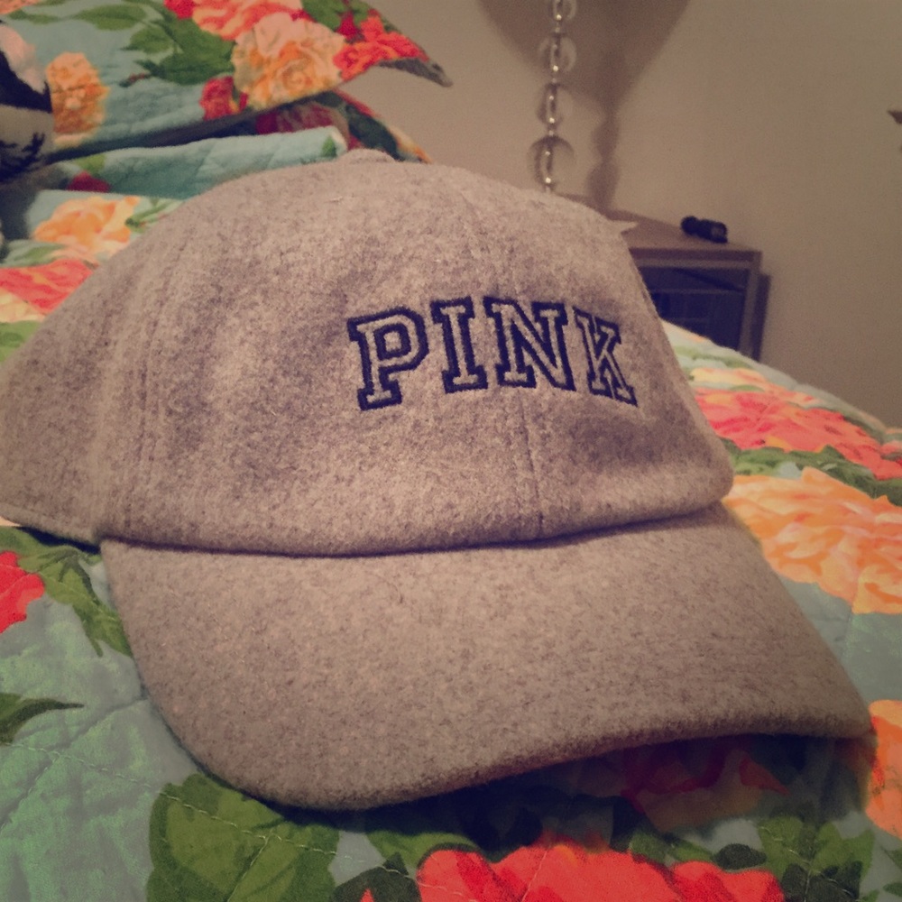 BNWT Grey Victoria's Secret PINK Baseball Hat