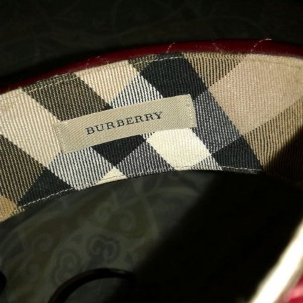 Used - Picture 2 of 2