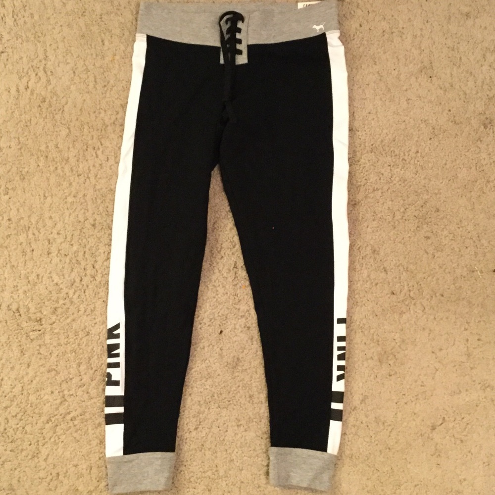 BNWT Victoria's Secret PINK Campus Leggings  Sz Lg