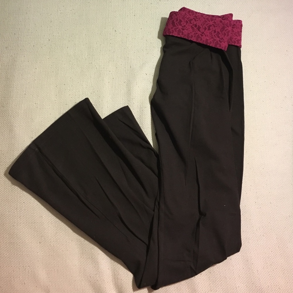 Aerie Slim Gym Flare Yoga Pants