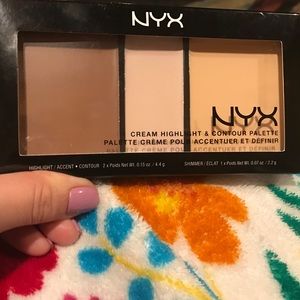 NYX creme highlight &contour palette