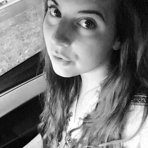 Meet your Posher, Karina