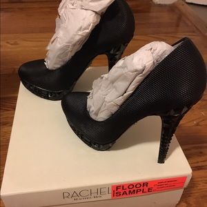 Rachel Roy black heels 5.5