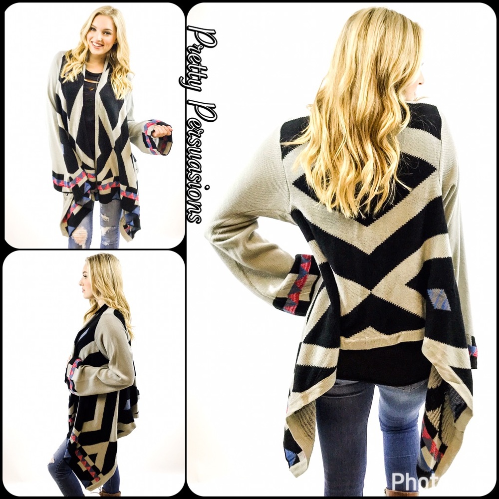 NWT Gray Tribal Cascading Bell Sleeve Cardigan - Picture 4 of 8