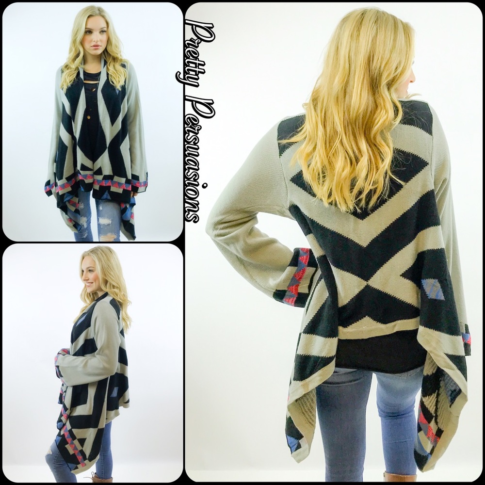 NWT Gray Tribal Cascading Bell Sleeve Cardigan - Picture 3 of 8