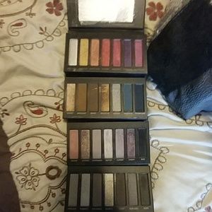 Younique Addicition palettes