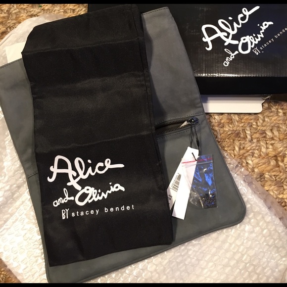 Gray Leather CLUTCH Alice + Olivia Rhinestone - Picture 8 of 8