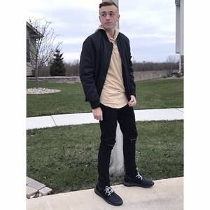 Meet your Posher, Cole