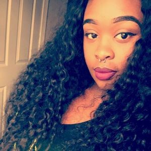 Meet your Posher, Darrika