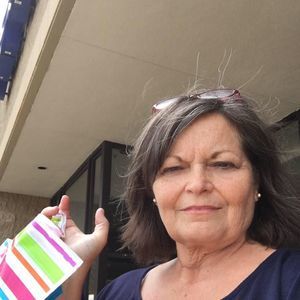 Meet your Posher, Lisa morrison