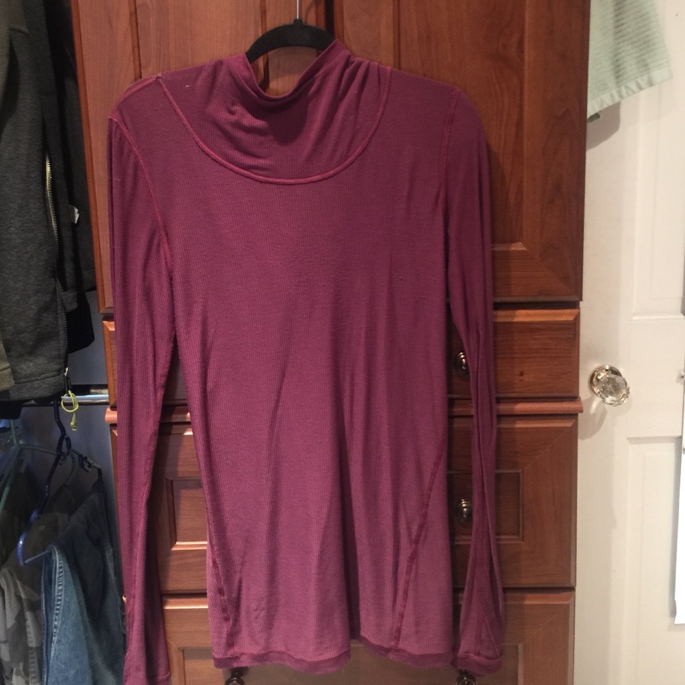 Lululemon light weight hoodie. Maroon