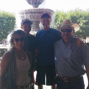 Meet your Posher, Lori