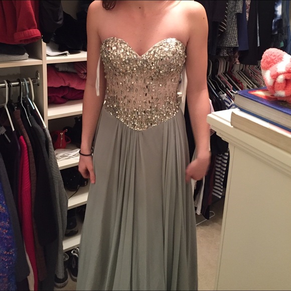 Prom Dress - Picture 2 of 3
