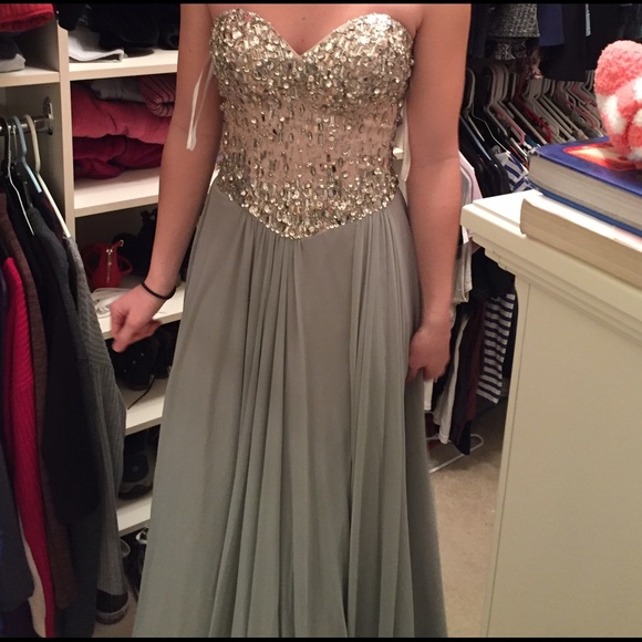 Prom Dress - Picture 3 of 3
