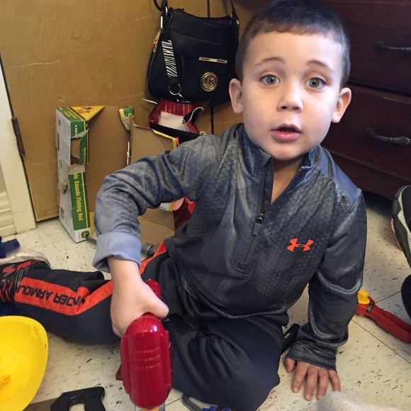 Meet your Posher, Dee - Picture 1 of 1