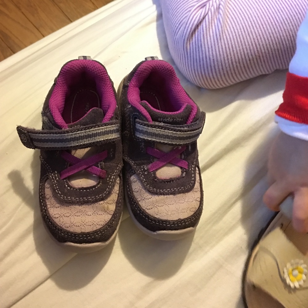 Stride rite 6.5 toddler shoes.