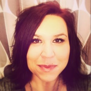 Meet your Posher, Melanie