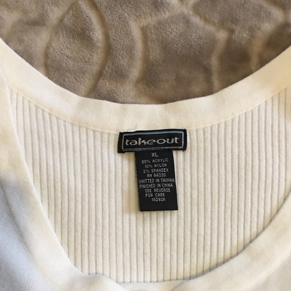White 3/4 sleeve sweater - Picture 2 of 2