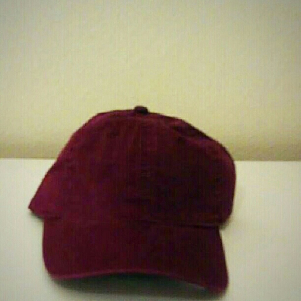 NWT Burgundy strapback cap
