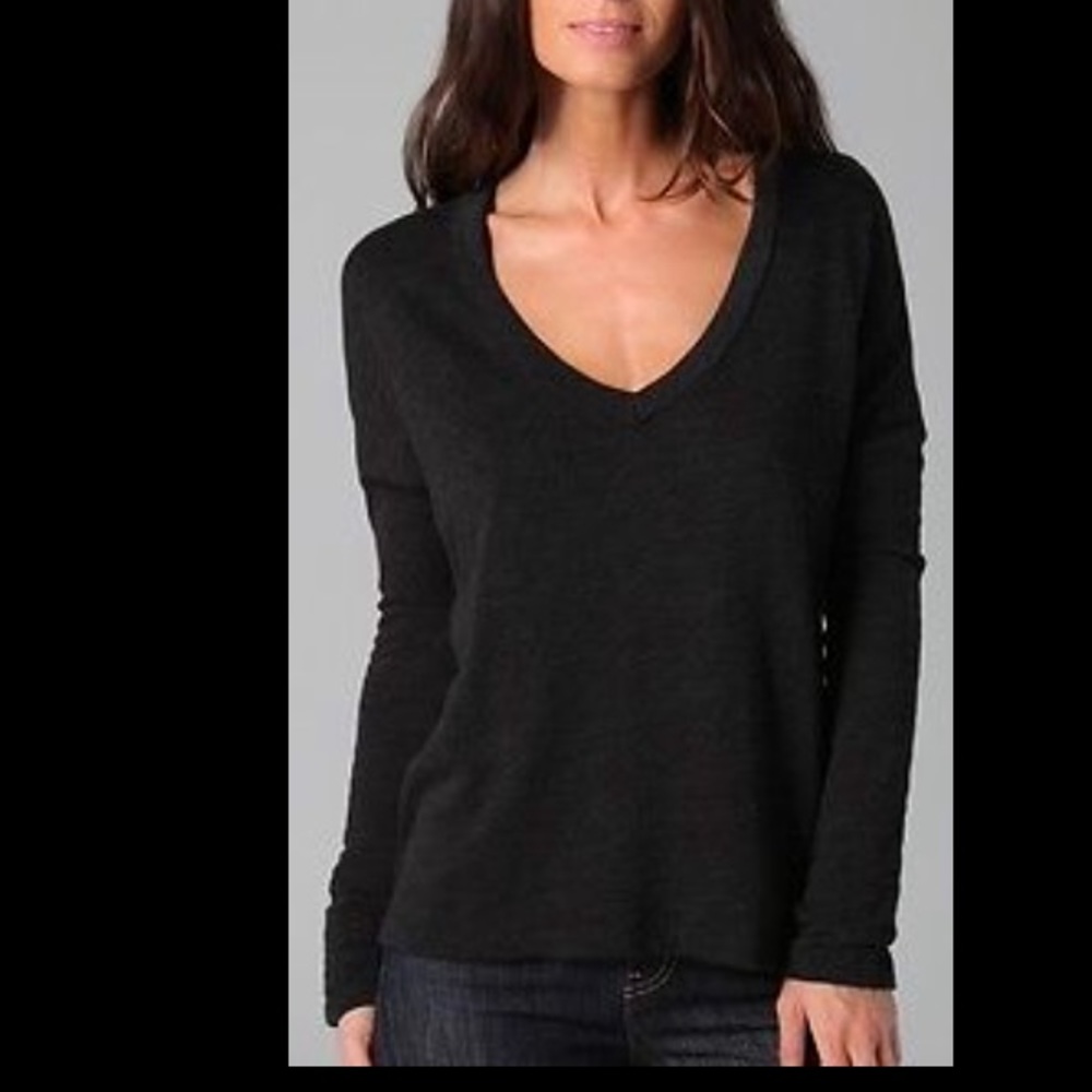 James Peres Boxy V-Neck Pullover