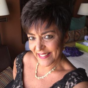 Meet your Posher, Pauline