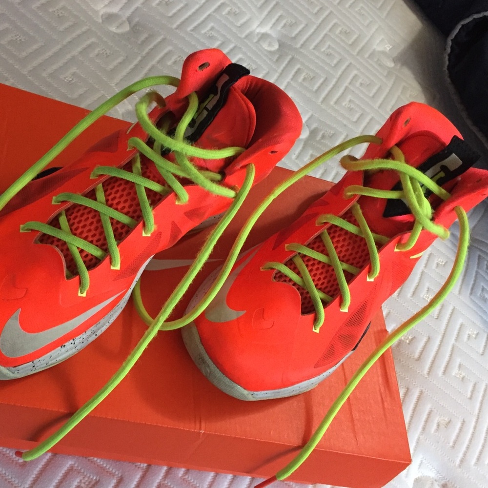 Authentic Nike Lebron