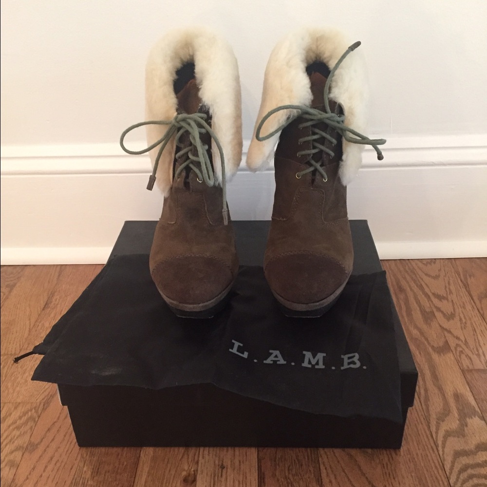 LAMB suede olive green/brown 4.5" heel booties