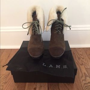LAMB suede olive green/brown 4.5" heel booties