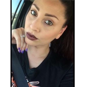 Meet your Posher, Lorena